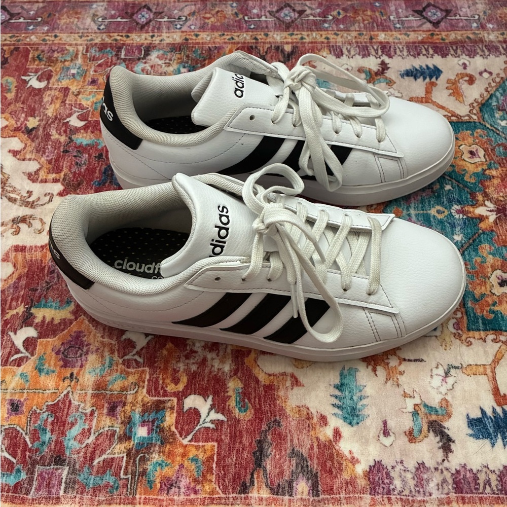 Adidas Women’s Grand Court 2.0 Shoes - Picture 3 of 7